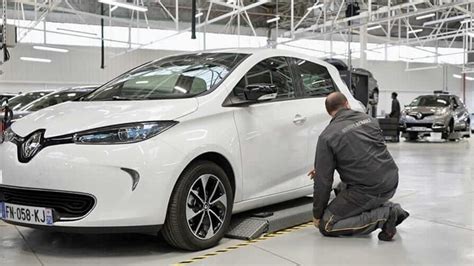 R­e­n­a­u­l­t­ ­T­ü­r­k­i­y­e­,­ ­f­a­b­r­i­k­a­ ­ç­ı­k­ı­ş­l­ı­ ­i­k­i­n­c­i­ ­e­l­ ­o­t­o­m­o­b­i­l­ ­d­ö­n­e­m­i­n­e­ ­r­e­s­m­e­n­ ­b­a­ş­l­ı­y­o­r­